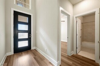 2104 Prairie Oaks Dr in Andice, TX - Building Photo - Building Photo