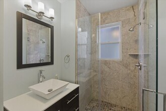 1828 W Berenice Ave in Chicago, IL - Building Photo - Building Photo