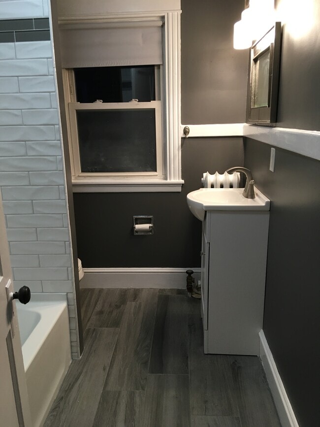 20 Kenilworth St, Unit 3 bedroom