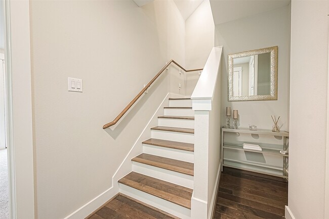 2051 Sherwood Forest St in Houston, TX - Building Photo - Building Photo