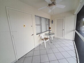250 Layne Blvd in Hallandale Beach, FL - Building Photo - Building Photo