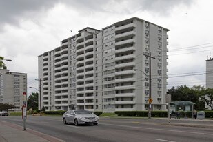 El Cano Apartments