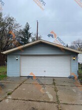 27048 Jeanette St in Taylor, MI - Building Photo - Building Photo