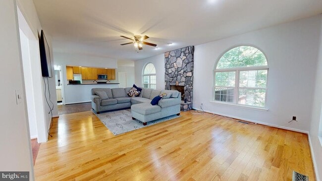 property at 9811 Fendale Ln