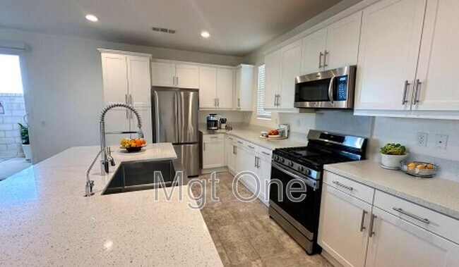 124 Citron Ct in Perris, CA - Foto de edificio - Building Photo