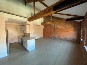 4 Central St in Salem, MA - Building Photo - Building Photo