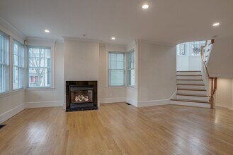 15 Valentine St in Cambridge, MA - Building Photo - Building Photo
