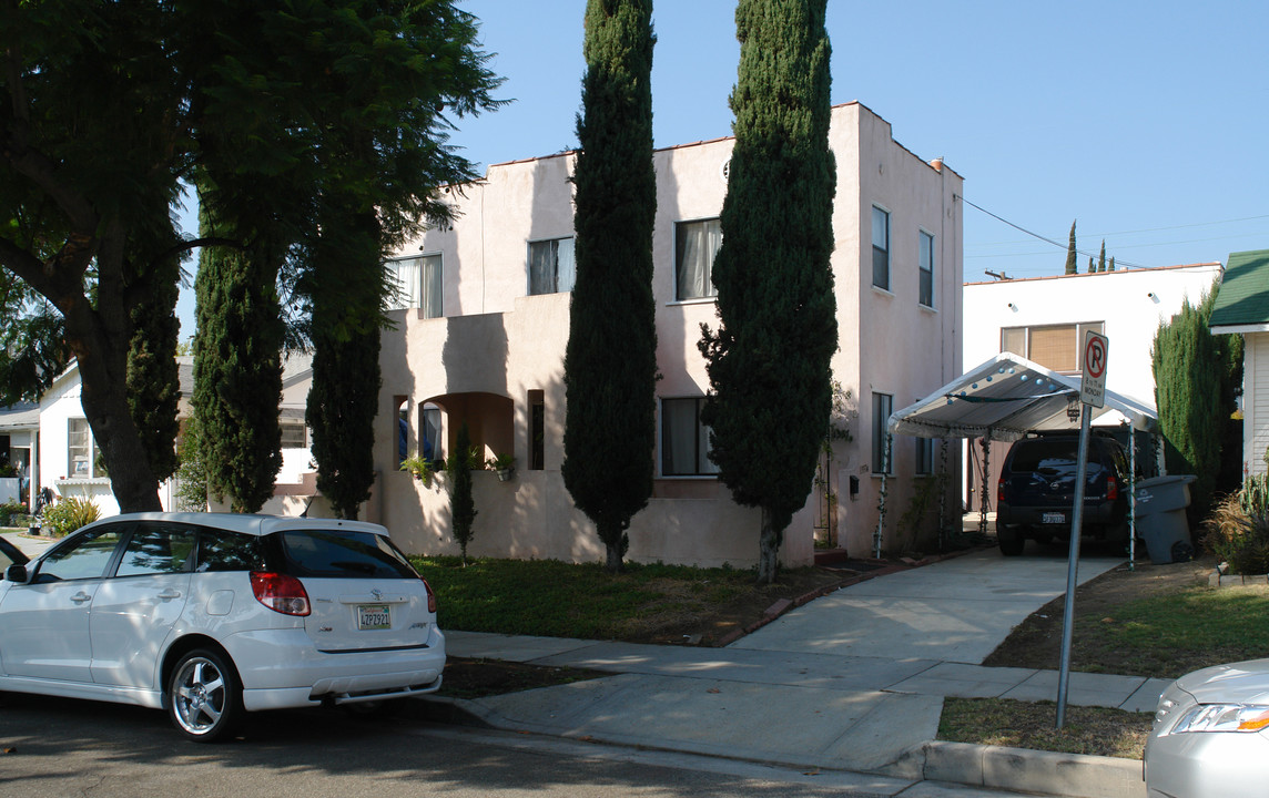 1337 Barrington Way in Glendale, CA - Building Photo