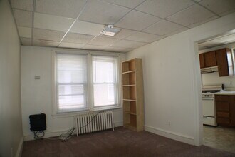 703 W Haverford Rd, Unit 703 3R in Bryn Mawr, PA - Building Photo - Building Photo