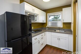 1308 Kuuna St in Kailua, HI - Building Photo - Building Photo