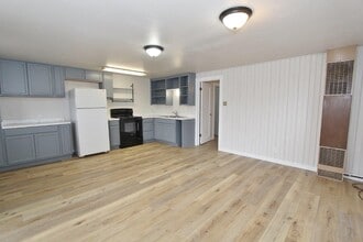 816 S Washington Ave in Emmett, ID - Building Photo - Building Photo