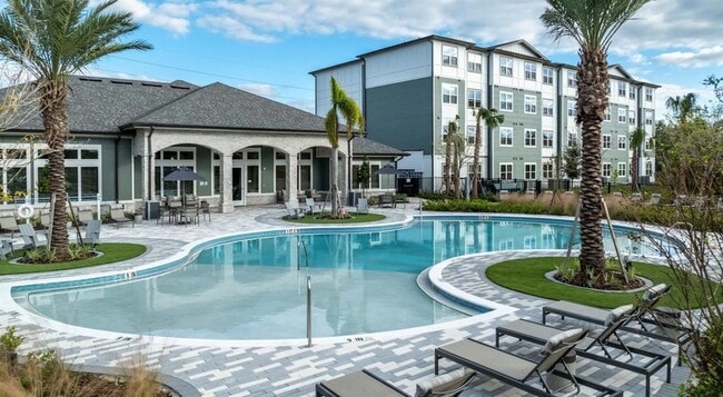 10881 Caladesi Ave, Unit AS2 in Tampa, FL - Building Photo - Building Photo