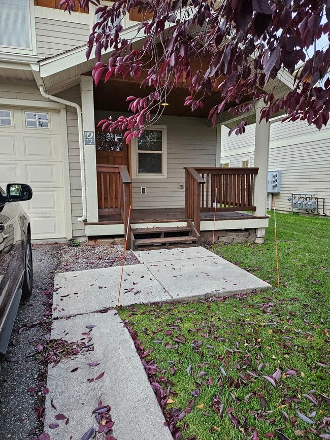 property at 2933 N 27th Ave