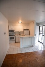 40 Harrison St in Oak Park, IL - Building Photo - Building Photo