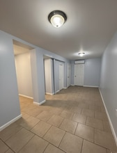 120-09 Farmers Blvd in Queens, NY - Foto de edificio - Building Photo