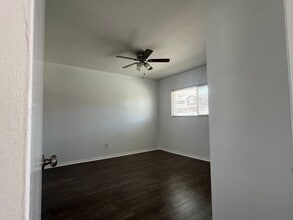 2000 Carnegie Ln, Unit C in Redondo Beach, CA - Building Photo - Building Photo