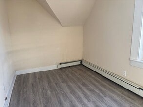 356 Hamilton Ave in Paterson, NJ - Foto de edificio - Building Photo