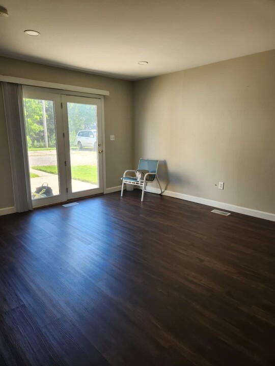 3150 E Stroop Rd in Dayton, OH - Building Photo