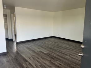947 8th Ave in Longview, WA - Building Photo - Building Photo