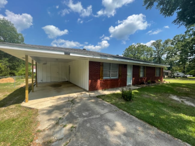 1739 LA-557 in West Monroe, LA - Building Photo - Building Photo