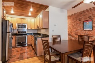 36 Symphony Rd, Unit 3B in Boston, MA - Building Photo - Building Photo