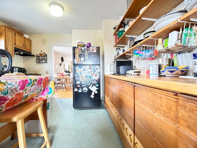 34 Brooksdale Rd, Unit 2 in Boston, MA - Building Photo - Building Photo