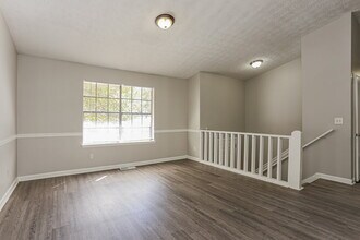 1352 Buttercup Ct in Lawrenceville, GA - Building Photo - Building Photo