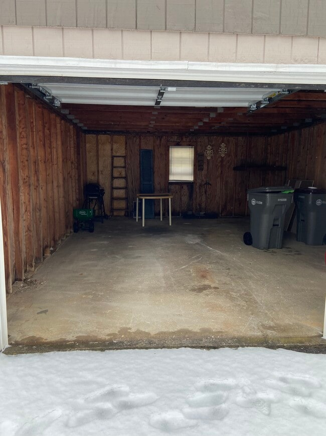 1914 N Madison St in Rome, NY - Building Photo - Building Photo