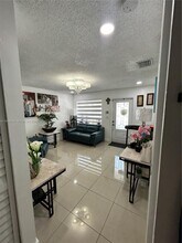 9028 NW 114th Terrace in Hialeah, FL - Building Photo - Building Photo