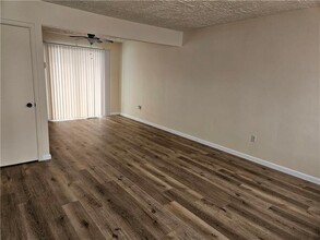 909 Chapel Rd in Monaca, PA - Building Photo - Building Photo