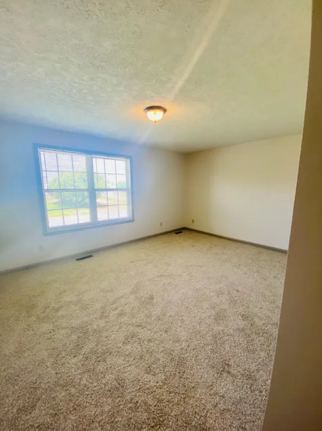 1698 Monument Ln in Lebanon, TN - Building Photo - Building Photo
