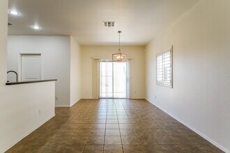 41302 N Hudson Trail in New River, AZ - Building Photo - Building Photo