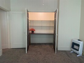 401 W 38th St in Austin, TX - Building Photo