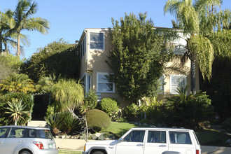 3409-3415 Rowena in Los Angeles, CA - Building Photo - Building Photo