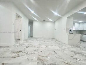 1649 NE 8th Ave in Fort Lauderdale, FL - Building Photo - Building Photo