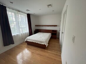 1 Russell St in Cambridge, MA - Building Photo - Building Photo