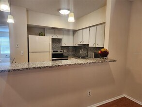 2295 Mexican Way in Clearwater, FL - Building Photo - Building Photo