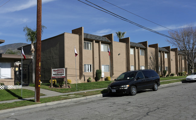 Madison Court Apartments in San Bernardino, CA - Building Photo - Building Photo