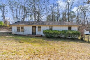 107 111 River Rd Cir in Piedmont, SC - Building Photo