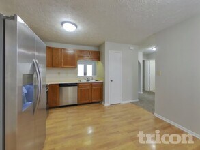 6354 Coconut Ct in Indianapolis, IN - Building Photo - Building Photo