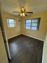 844 NW 18th Ave in Fort Lauderdale, FL - Building Photo - Building Photo