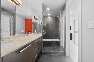 900 Biscayne Blvd, Unit 2408 in Miami, FL - Building Photo - Building Photo