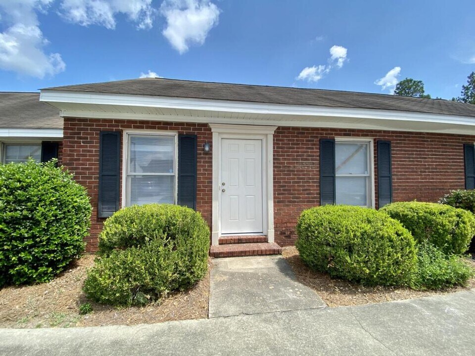 140-10 Lanier Dr in Statesboro, GA - Building Photo