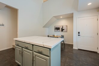 7829 N 21st Ave in Phoenix, AZ - Foto de edificio - Building Photo