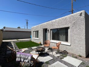 2210 N 20th St-Unit -B in Phoenix, AZ - Building Photo - Building Photo