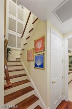 27710 Marina Isle Ct in Bonita Springs, FL - Foto de edificio - Building Photo