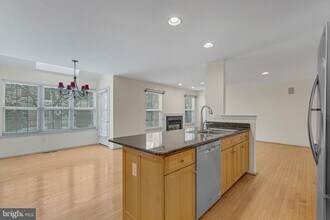 4 Hogan Way in Moorestown, NJ - Building Photo - Building Photo