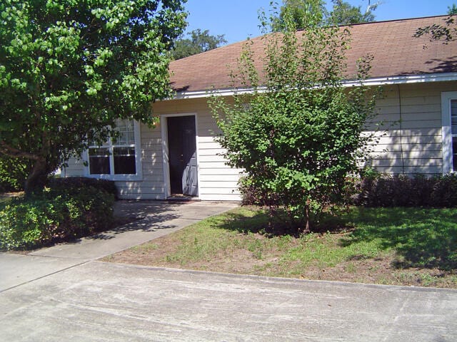 6826 Hunt St in Milton, FL - Building Photo