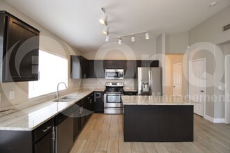 724 E Redondo Dr in Gilbert, AZ - Building Photo - Building Photo