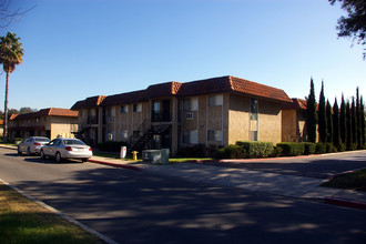 Carlton Country Club Villas Apartments in Santee, CA - Building Photo - Building Photo